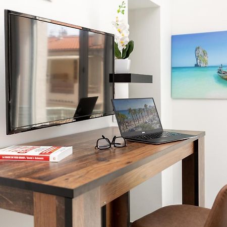 Little Phuket - Mourillon - Host Apartment Toulon Ngoại thất bức ảnh